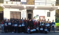 गोष्ठीमा गाउँपालिकाभित्रका माध्यमिक विद्यालयका २३ जना विद्यार्थीले कविता वाचन गरेका थिए । लेखन र वाचनमा उत्कृष्ट ४ विद्यार्थीले पुरस्कार प्राप्त गरेका छन् ।